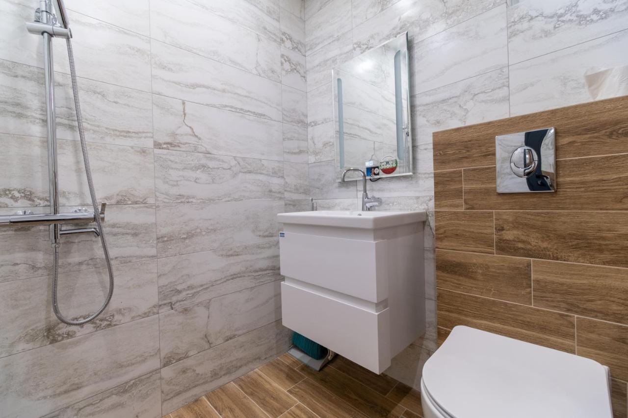 Chic 1Br Apartment With Balcony In Plovdiv Exterior photo
